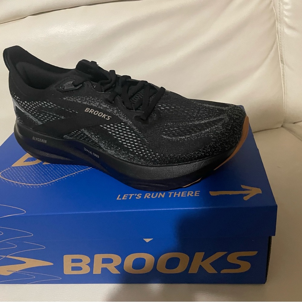 NEW”Brooks Running “Glycerin 22”